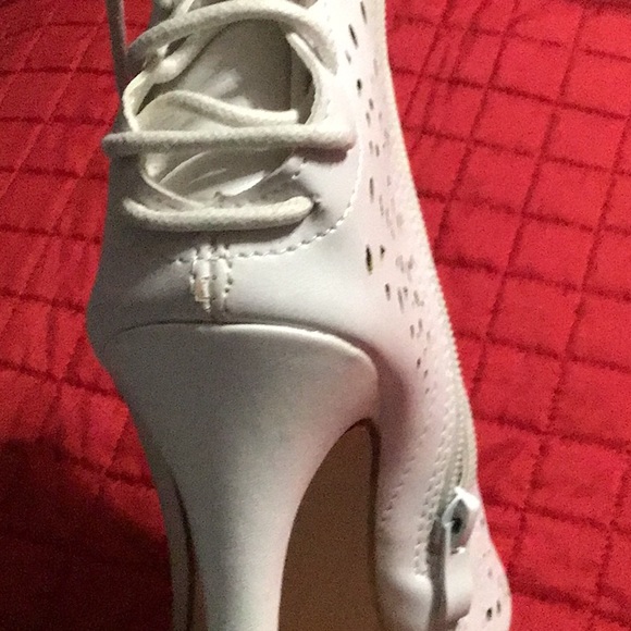 Forever Sandals - Picture 9 of 10